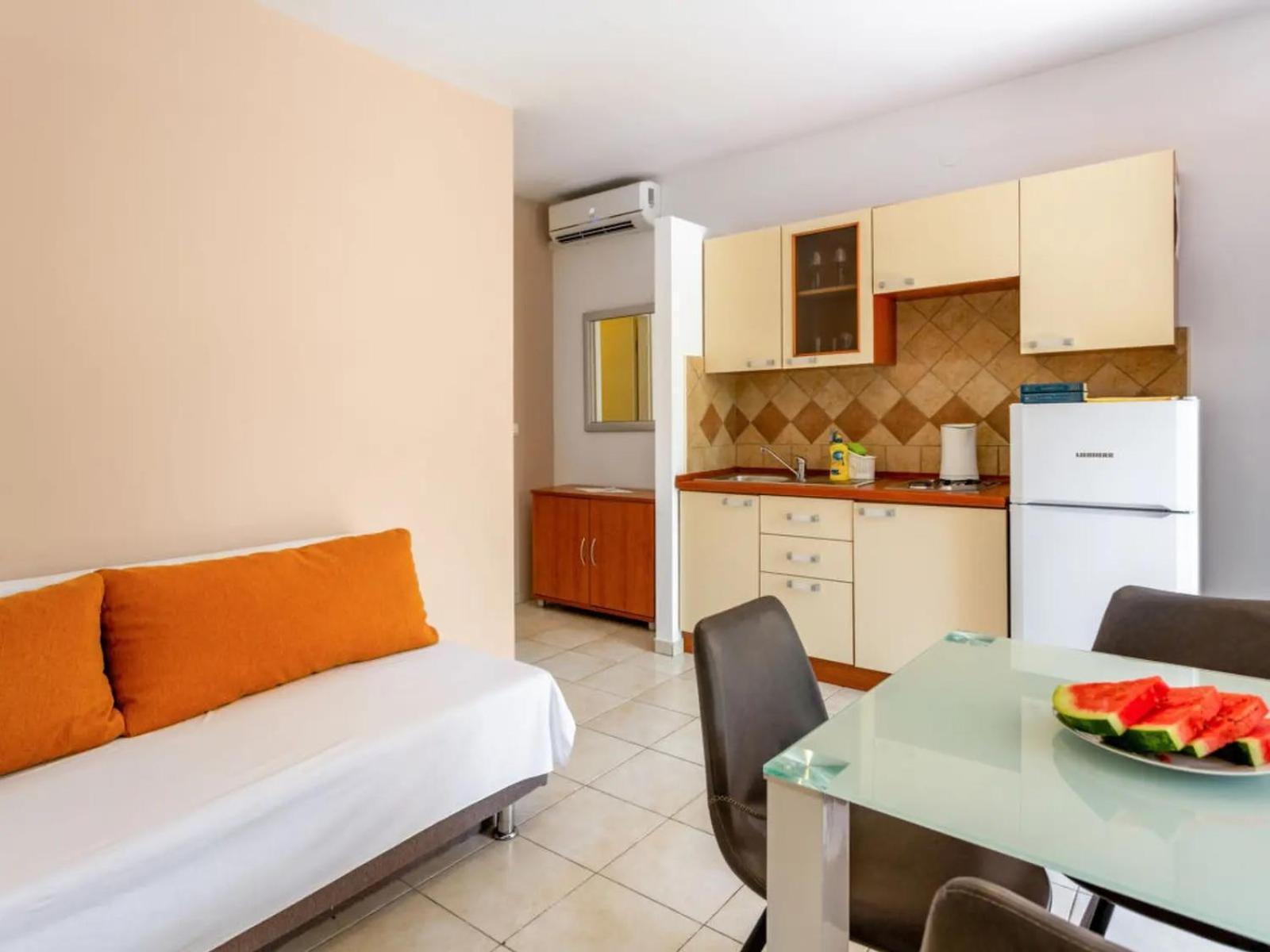 Apartments Tino Sukošan Zewnętrze zdjęcie