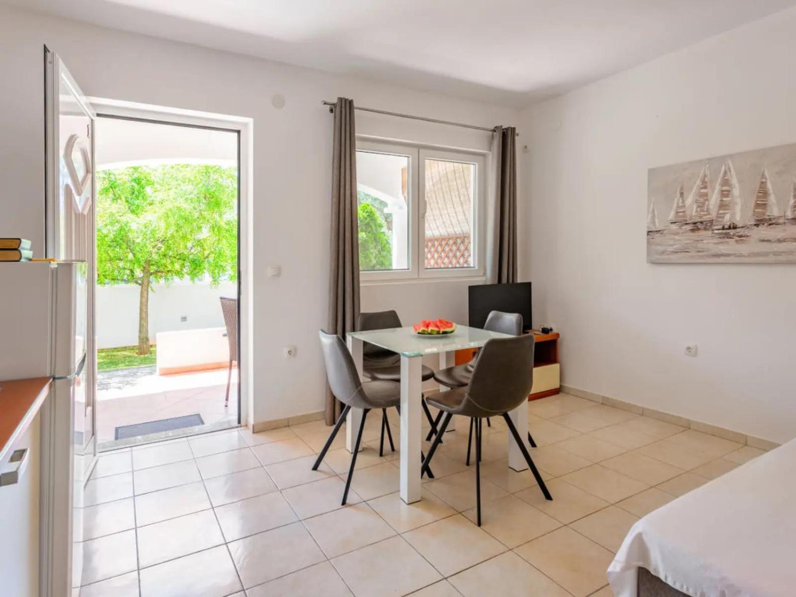 Apartments Tino Sukošan Zewnętrze zdjęcie